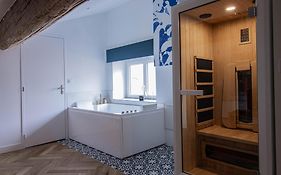 Suite Saphir - Jacuzzi & Sauna